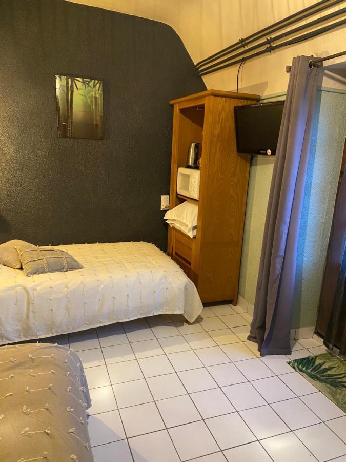 La Penate Bed & Breakfast Pluduno Exterior photo